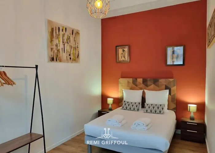 The Center Terrace & Parking 4 Guests Apartamento