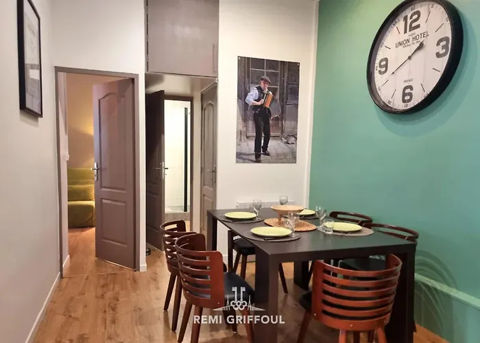 The Center Terrace & Parking 4 Guests * Honfleur